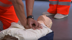 Kolaps pri športe prichádza aj bez varovania. Takto poskytnete prvú pomoc