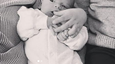 Kráľovská rodina ukázala najmladšieho člena: Fanúšikovia jasajú!