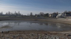 Oravskú priehradu zrejme znečisťujú odpadové vody. Kúpanie môže byť pre niektorých ľudí nebezpečné