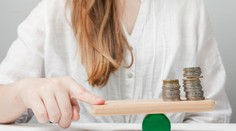 Rozdiely v platoch na Slovensku sú aktuálnym problémom: Prečo ženy stále zarábajú menej?