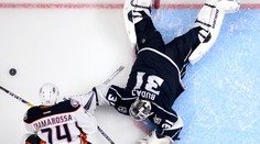 Pánik s asistenciou, Budaj nedochytal kalifornské derby