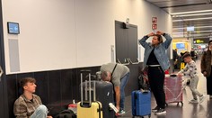 Problémy v dovolenkovom raji. Poľskí turisti tam hodiny čakali na odlet, deti spali na zemi