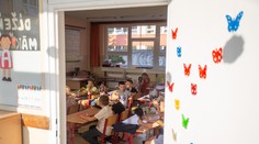 Učiteľom dvihnú platy o sedem percent. Samosprávy však nemajú peniaze na nepedagogických zamestnancov