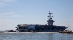 USA presúvajú lietadlovú loď a bombardéry na Blízky východ ako výstrahu pre Irán