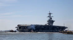 USA presúvajú lietadlovú loď a bombardéry na Blízky východ ako výstrahu pre Irán