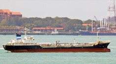 Piráti uniesli na západe Afriky ropný tanker