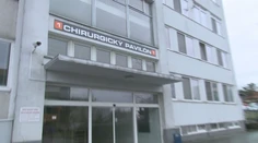 Otec dvoch detí zomrel po banálnej operácii ucha v Nitre. Súd rozhodol, že na vine bola nemocnica
