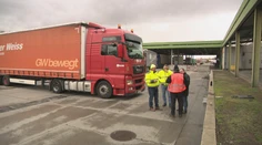 Autodopravcovia neustupujú: Aj keď uvoľnili hraničný priechod do Česka, žiadajú odstúpenie ministra dopravy