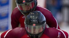 Našim sa lepí smola na päty. Tentoraz sú to bobisti