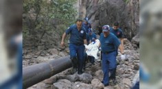 Ďalšia zbytočná smrť pre selfie. Dievča sa zrútilo do priehrady pred očami kamarátov