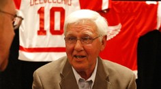 Hokej v Detroite sa zahalil do čierneho. Zomrela legenda klubu a člen Siene slávy