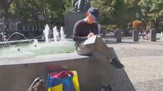 Kasíno ho pripravilo o všetko. Vysokoškolák skončil na ulici, na dne objavil talent na písanie