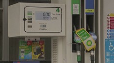 Britov chytá panika, vykúpili benzín a naftu na takmer všetkých pumpách