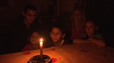 Žijú ako v stredoveku: Bez elektriny a pri sviečkach