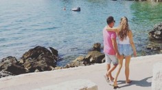 Slovenský spevák sa druhýkrát oženil. On aj manželka v bielom