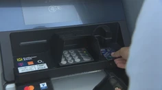 Bankomaty využívame čoraz menej. Aká bude budúcnosť výberov hotovosti?