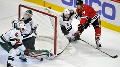 Pánik skóroval, Chicago podľahlo Minnesote 2:3 po nájazdoch