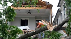 Houstonom sa prehnali ničivé búrky, vyžiadali si sedem obetí