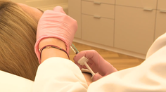 Riskantné estetické úpravy. Zisťovali sme, čo všetko môžu spôsobiť lacné a neodborné zákroky