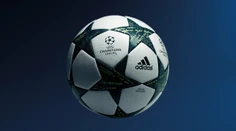 Takto vyzerá nová lopta pre Ligu majstrov, dizajn spestrili futbalové hviezdy