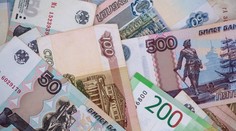 Ruský rubeľ prekvapil a vrátil sa na predvojnové hodnoty. Analytik vysvetľuje, čo je za tým