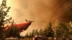 Požiare v USA sa aj naďalej šíria. Bojujú s nimi v desiatich štátoch