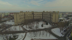 Slušní obyvatelia sa nevzdali: Neslávny bratislavský Pentagon zmenili na bezpečnostnú pevnosť