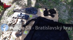 Nečakané zistenie. Polícia už vie, koho muž strieľajúci na hasičov pálil v piecke