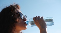 Pozor na prehriatie počas horúčav. Ohrození sú najmä seniori, deti a tehotné ženy