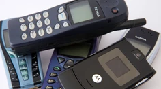 Možno ani len netušíte, aký poklad máte doma. Za obľúbené staré mobily viete získať tisíce eur