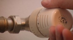 Teplá zima by mohla priniesť preplatky za kúrenie. Kedy ich môžete čakať?