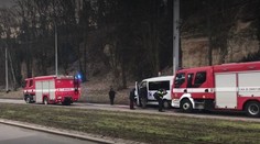 V Prahe sa zrazili tri hasičské autá, ponáhľali sa na zásah