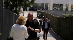 FOTO: Streľba v centre Atén. Polícia pátra po podozrivom 89-ročnom mužovi