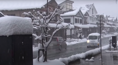 Sneženie ochromilo život v Japonsku. V krajine hlásia výpadok elektriny, zápchy aj zrušené lety