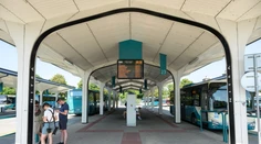 Bizarné pravidlo tu platí už dva roky. V tomto kraji autobus zastaví, no nastúpiť nemôžete