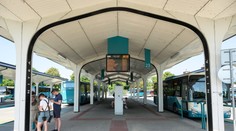 Bizarné pravidlo tu platí už dva roky. V tomto kraji autobus zastaví, no nastúpiť nemôžete