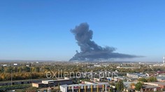 VIDEO: Ukrajinské drony udreli hlboko v srdci Ruska. Jedna z najväčších rafinérii je v plameňoch