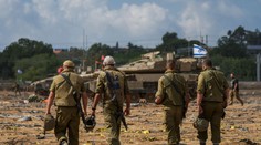 Očakávaná pozemná ofenzíva v Gaze sa odkladá. Izrael súhlasil so žiadosťou USA