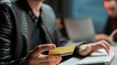 Ďalšia vlna hackerských útokov: Cez SMS idú po vašich peniazoch