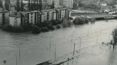 Fotografie z historickej povodne v Banskej Bystrici desia aj po rokoch