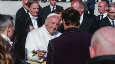 Sagan si zaspomínal na stretnutie s pápežom Františkom. Pri tejto príležitosti mu daroval bicykel
