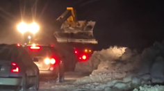 VIDEO: Stráne pod Tatrami sú odrezané od sveta. Niektorí vodiči boli v autách uväznení osem hodín