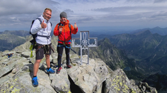 Ján Tribula zobral do hôr Adama Žampu. Museli vymyslieť, kde sa vyhnú masám