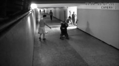 Chcel ju okradnúť. Nevzdala sa a bojovala ako levica