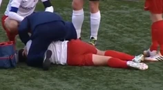 Hráč dostal tvrdý knokaut. Neuveríte, kto mu zlomil nos