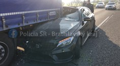 Hrôzostrašná nehoda na D2: Známa influencerka, ktorá šoférovala luxusné auto, opísala, čo sa stalo