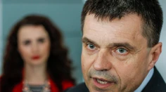 Plavčan je vo funkcii ministra len pár dní a už ho chcú odvolať. Tu sú dôvody