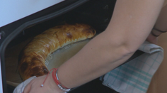 Drahší zemiakový šalát aj zákusky. Na veľkonočné sviatky budú mnohí piecť skromnejšie