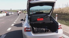 Bezpečná vzdialenosť na cestách je pre mnohých veľká neznáma. Toto by mohlo pomôcť