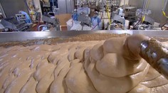 Ako sa vyrábajú v zahraničí párky? Niekoho možno prejde chuť